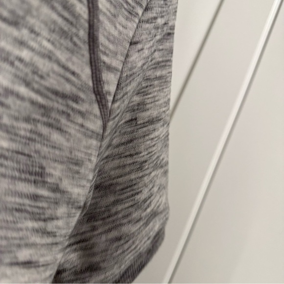 Athleta En Route Light Heather Gray Spacedye Short Sleeve Sweatshirt Dress - Picture 8 of 10